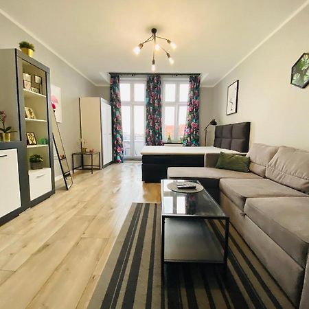 Apartament Flaming Z Balkonem - Scisle Centrum Naprzeciwko Pkp I Pks - Self Check In - Darmowy Parking - Pozne Wymeldowanie - Wystawiamy Fv Opole Kültér fotó
